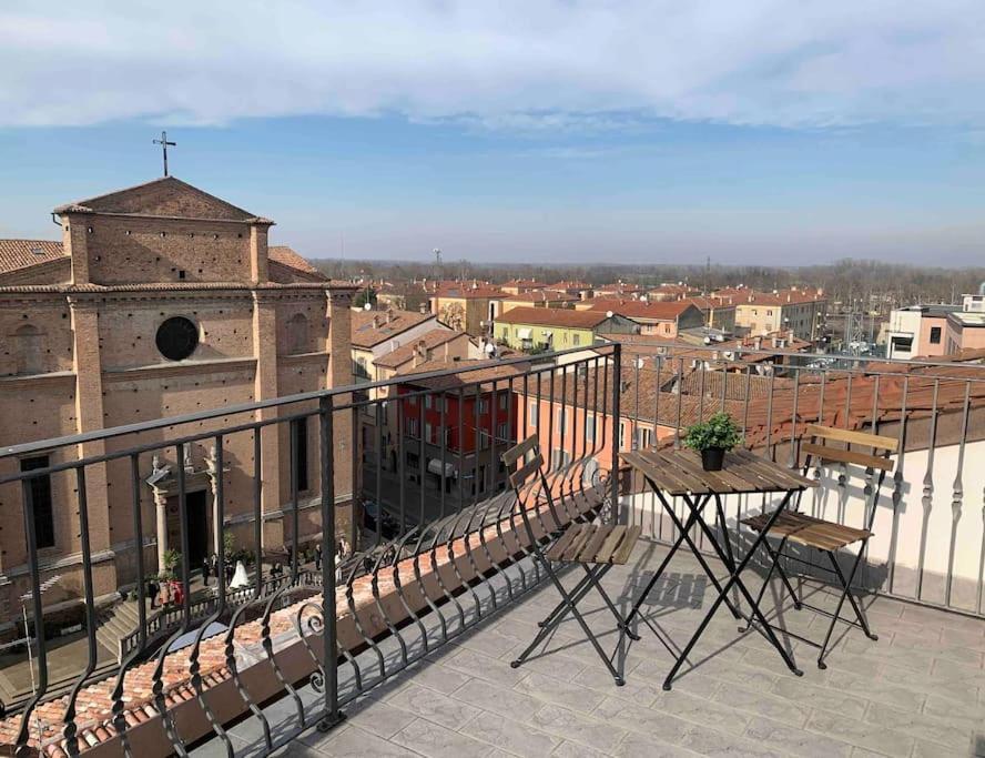 Mansarda Con Vista In Centro A Piacenza公寓 外观 照片